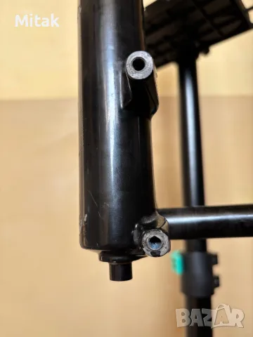 Вилка RockShox BoXxer R2C2, снимка 9 - Части за велосипеди - 56048359