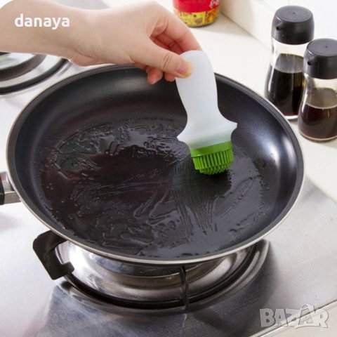 3505 Силиконова четка с дозатор за олио сосове маринати комплект за барбекю, снимка 10 - Прибори за хранене, готвене и сервиране - 39445529