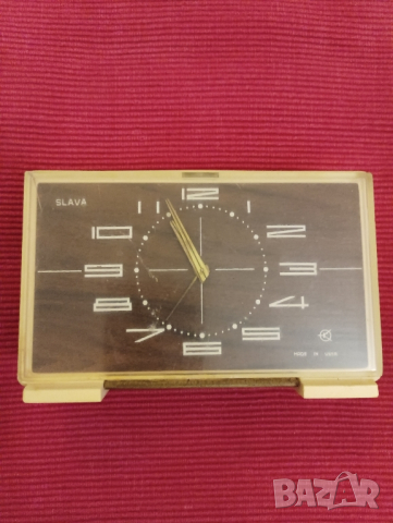 Два часовника, будилници Слава електро, механични с батерия. , снимка 2 - Колекции - 44743243