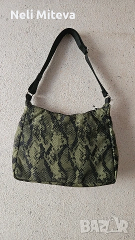 Маркова чанта с регулируема презрамка, снимка 2 - Чанти - 53644992