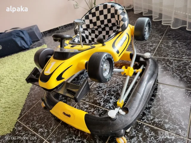 Бебешка проходилка 4 в 1 Chipolino Car Racer (Рейсър) в отлично състояние, снимка 2 - Проходилки - 56227617