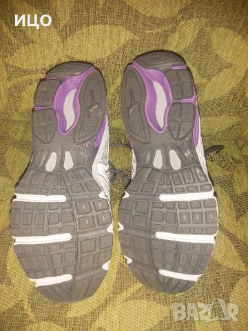 Дамски маратонки Mizuno , снимка 4 - Спортни обувки - 44439028
