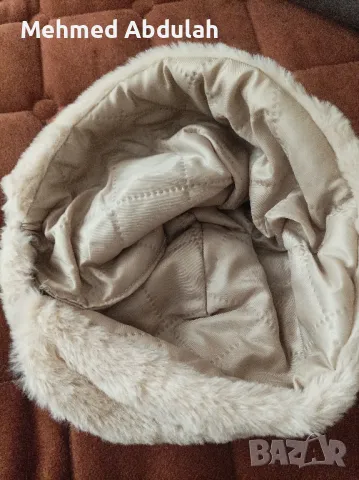 Два цвята дамска плетена беретка , снимка 6 - Други - 48759462