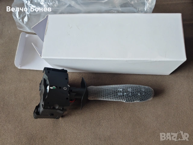 Продавам Нов лост мигачи OEM 7701057612 за Renault Master 2, Opel Movano A, Nissan Kubistar