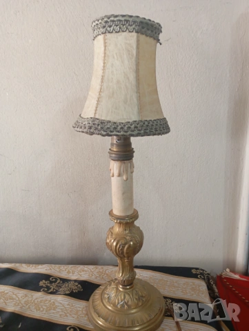 Винтидж настолна лампа 