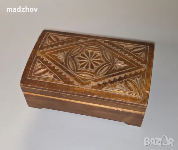 Съветска дървена шкатулка