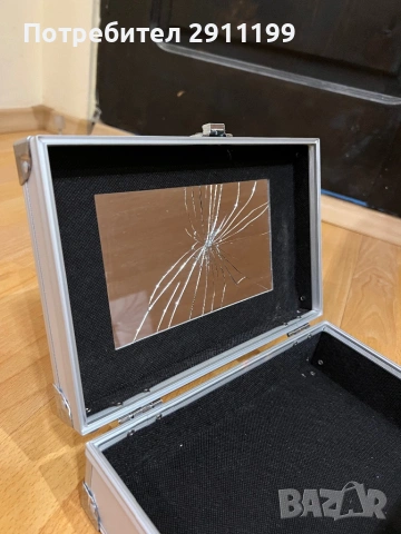 Малък алуминиев куфар, снимка 7 - Куфари с инструменти - 53828942