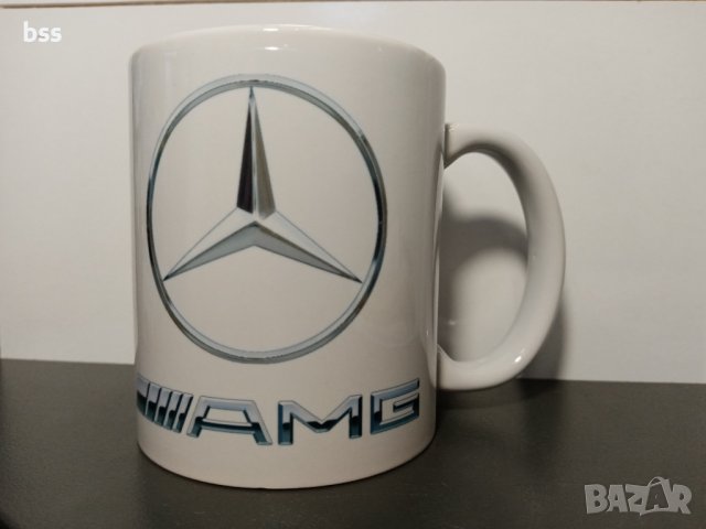 Бяла порцеланова чаша с логото на Мерцедес/Mercedes, снимка 1 - Чаши - 40822445