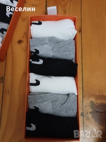 Къси чорапи NIKE , снимка 2 - Дамски чорапи - 53514693