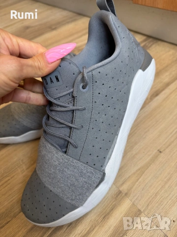 Оригинални мъжки маратонки Jordan 23 Breakout Gray ! 45,5 н, снимка 2 - Маратонки - 38484695