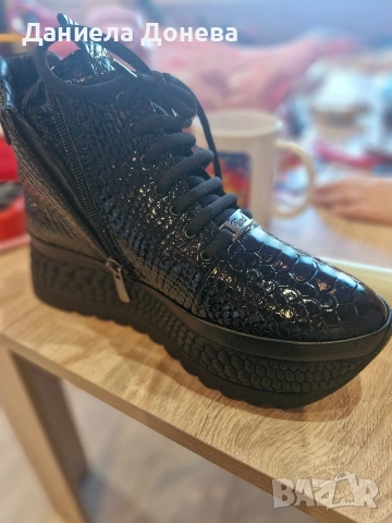 Черни боти естествен лак, снимка 3 - Дамски боти - 53572086