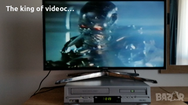 Видеокасета " ТЕРМИНАТОР 1 и ЧЕРВЕНАТА СОНЯ " VHS, снимка 10 - Други жанрове - 53160675