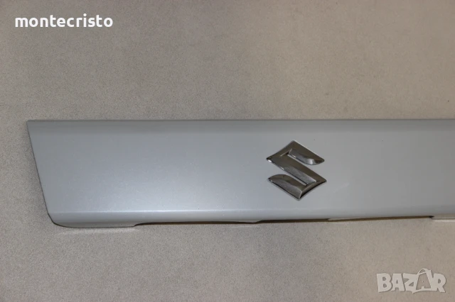 Панел заден капак Suzuki Splash (2008-2014г.) 8394151K10 задна емблема 83941-51K10, снимка 2 - Части - 51200422