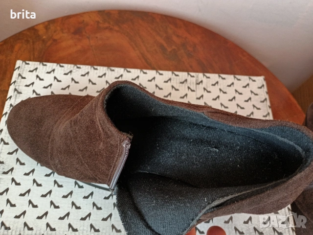 Нови!Кафяви Боти Ест Велур, снимка 5 - Дамски боти - 53041153