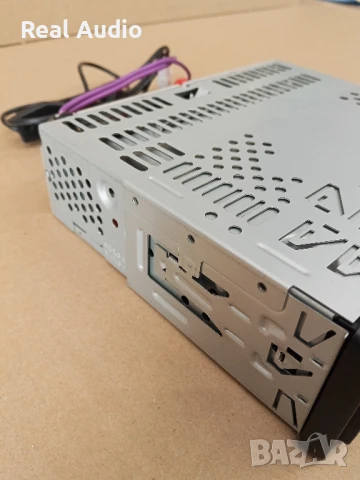 CD плеър с USB Clarion BMW e34 e36, снимка 4 - Аксесоари и консумативи - 51157946