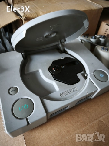 Playstation 1 с 2 джойстика, снимка 2 - PlayStation конзоли - 52621189