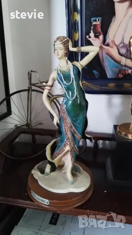 Фигура на ретро дама, снимка 2 - Декорация за дома - 50069848