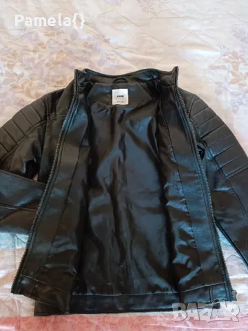 Кожено яке, снимка 4 - Детски якета и елеци - 49600530