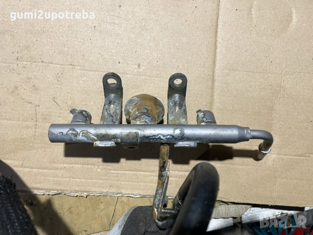 Горивна Релса Toyota GT86 2018 Subaru BRZ, снимка 2 - Части - 53084623