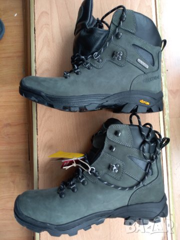 Нови Mountain Warehouse Extreme Waterproof Vibram 44, снимка 2 - Мъжки боти - 40689449