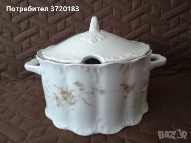 Порцеланов супник