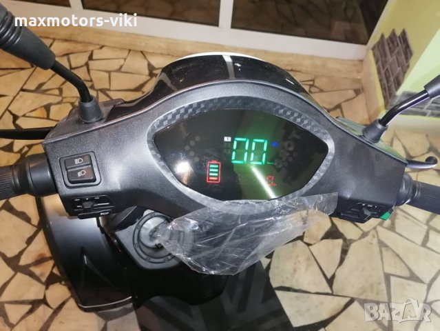 Електрическа едноместна mod. Famous 2022 brow MaXmotors топ качество 3180 лв, снимка 5 - Инвалидни скутери - 34461828