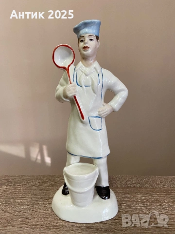 Винтидж порцеланова статуетка „Готвач с черпак“, СССР
