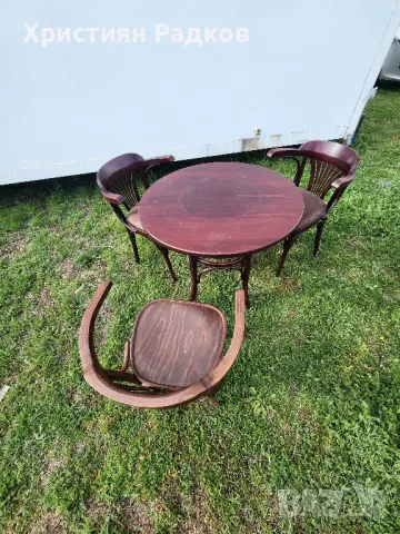 Комплект ретро столове и маса 