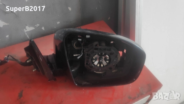 Продавам - оригинално дясно огледало с камера за Infiniti fx50/Qx за части