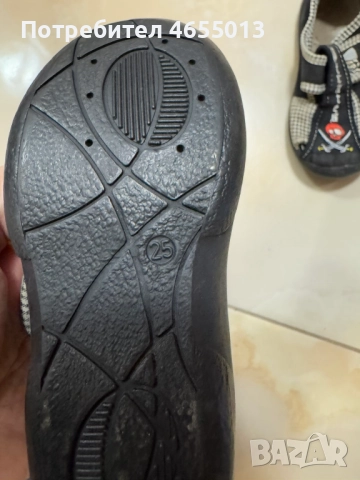 ПОДАРЯВАМ - Детски топленки Номер - 25 Стелка - 15см., снимка 4 - Детски гуменки - 52476362