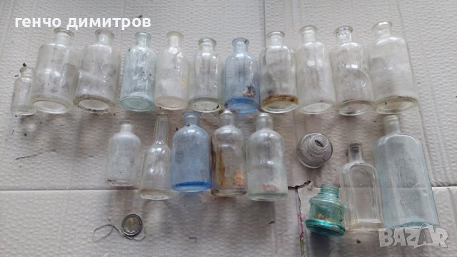 малки аптекарски шишенца, снимка 1 - Антикварни и старинни предмети - 44318338