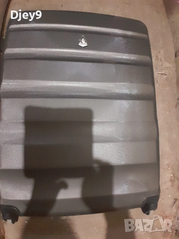 голям пътнически куфар aerolite с колелца и мн.други , снимка 17 - Куфари - 53167196