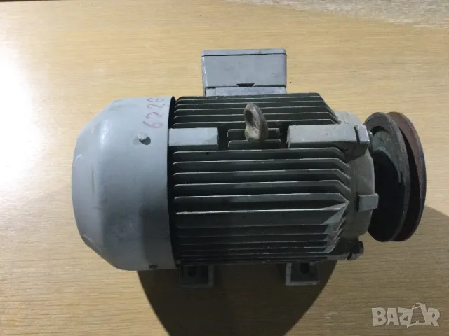 Трифазен електро мотор Сименс 