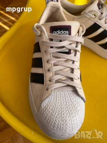 Продавам оригинални маратонки Adidas, снимка 2 - Маратонки - 52352665