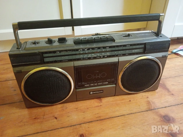 Касетофон Hitachi TRK 6830 E , за части