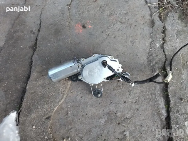 моторче задна чистачка голф 4 