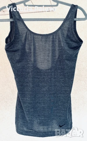 Спортен потник NIKE с открит гръб оригинал, снимка 2 - Потници - 51044855