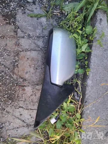 Дясно ел.огледало за мазда 6 2005г