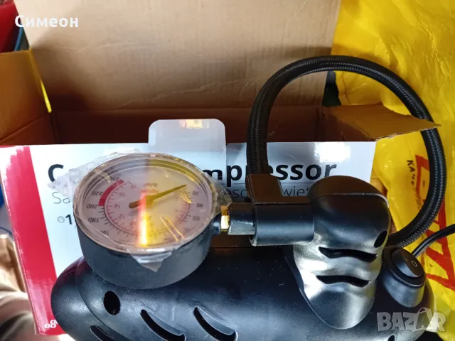 Продавам НОВ автокомпресор за гуми-12v, снимка 2 - Аксесоари и консумативи - 49346676