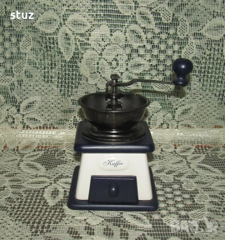 Порцаланова мелничка за кафе, подправки, билки