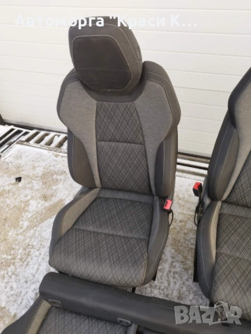 предни и задни седалки за Шкода KAROQ 2024г текстил подгрев на целия салон