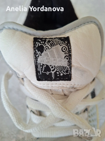 Adidas естествена кожа, снимка 7 - Детски маратонки - 53798966