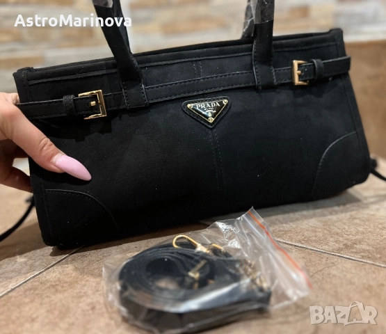 Елегантна дамска чанта тип Prada – черна, със златни елементи + дълга дръжка, снимка 2 - Чанти - 52566411