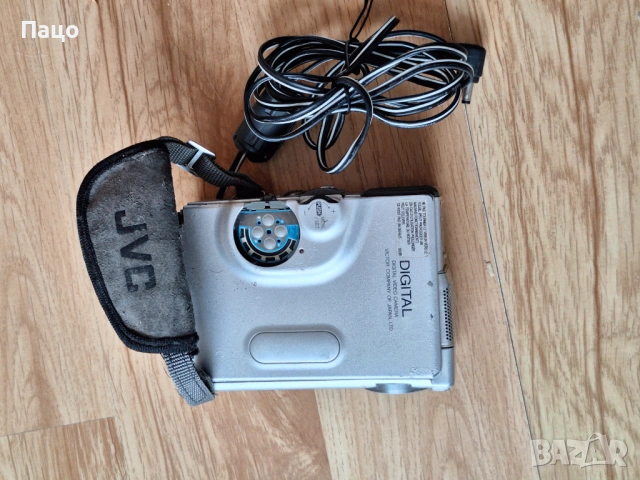 JVC GR-DVX 4 MiniDV, снимка 3 - Камери - 53223242