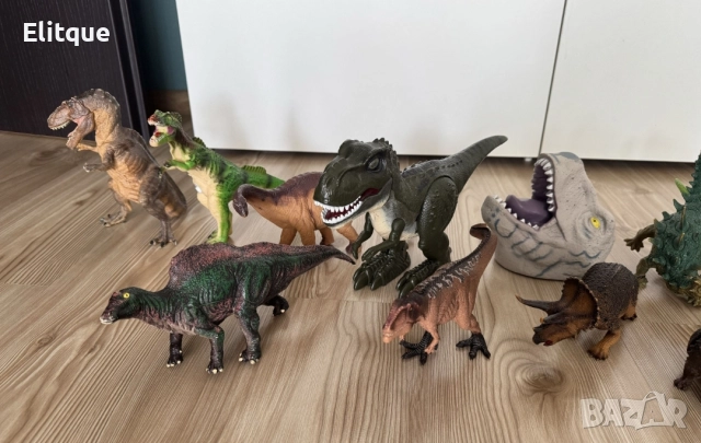 Детски комплект фигурки динозаври със звук – DINOSAUR ERA 6 броя