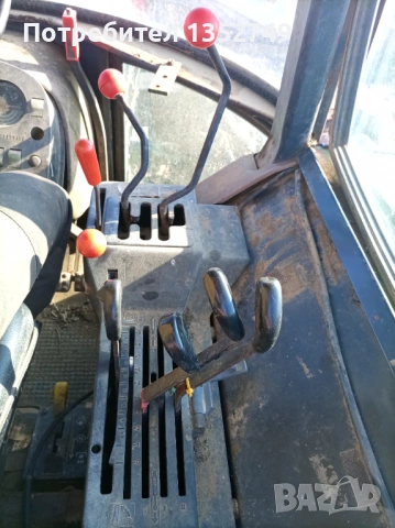 Трактор John Deere 3350 преден навес/преден вал, снимка 4 - Селскостопанска техника - 53716158