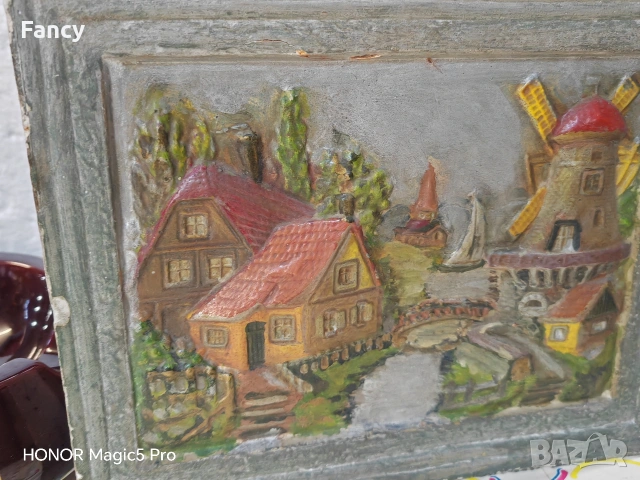 Гипсова картина 1970 г, снимка 2 - Антикварни и старинни предмети - 53526955