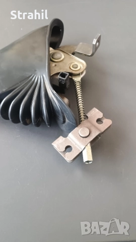 Лост за ръчна спирачка от Fiat Grande Punto 7352789720, снимка 5 - Части - 52879373