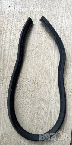 Уплътнение предно стъкло Фолксваген Голф 5 VW Golf