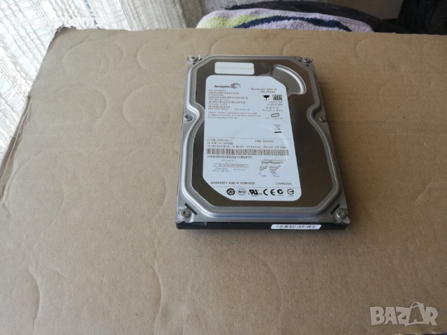 Хард диск Seagate Barracuda ST3250310AS 250GB SATA 3.0Gb/s, снимка 1 - Твърди дискове - 36438747